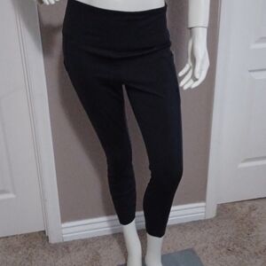 - Woman's  tahari sport leggings